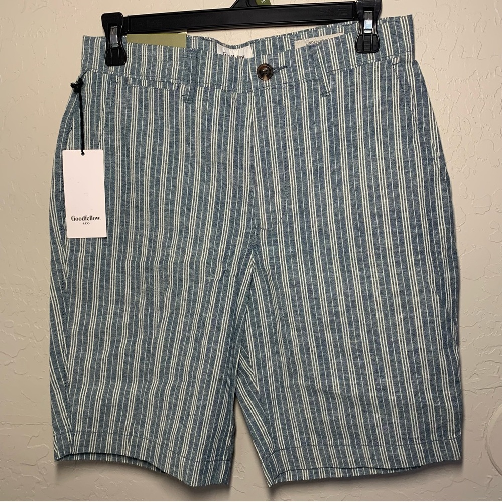 Goodfellow & Co Flat-Front Shorts W 28 Chambray Stripe
